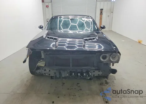 2018 Dodge Challenger R z USA, uszkodzony, nr VIN 2C3CDZFJ1JH124124